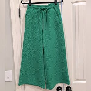 See and Be Seen Textured Wide-Leg Cropped Pants